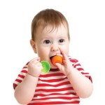 Diş Çıkaran Çocuklara Parçalı Oyuncak Vermeyin!