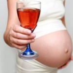 Hamilelikte Alınan Alkol Bebeği Nasıl Etkiliyor?