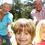 Çocuğa Aile Büyüklerinin Bakması