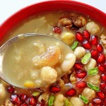 Emziren Annelerin Baştacı Aşure