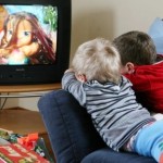2 Yaş Altı Çocuklarda TV İzleme Otizm Belirtisi