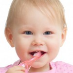 Bebeklerin İlk Diş Muayenesi