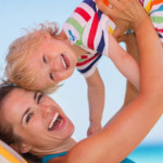 Bebeğimizin Cildini Yaz Günlerinde Nasıl Koruruz?