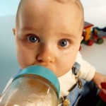 Bebeğe Çay ya da Şekerli Su İçirmek Doğru mu?