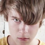 Ergen Çocuğun Tehditlerine Ebeveyn Ne Yapmalı?